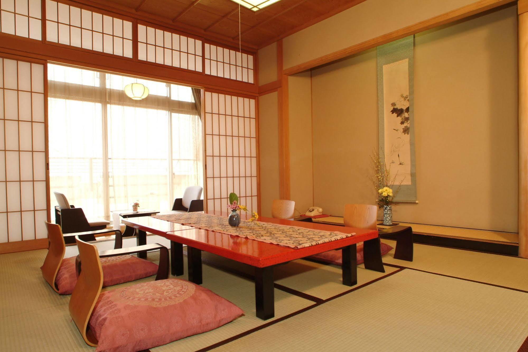 Kamiyamada Hotel Chikuma Экстерьер фото